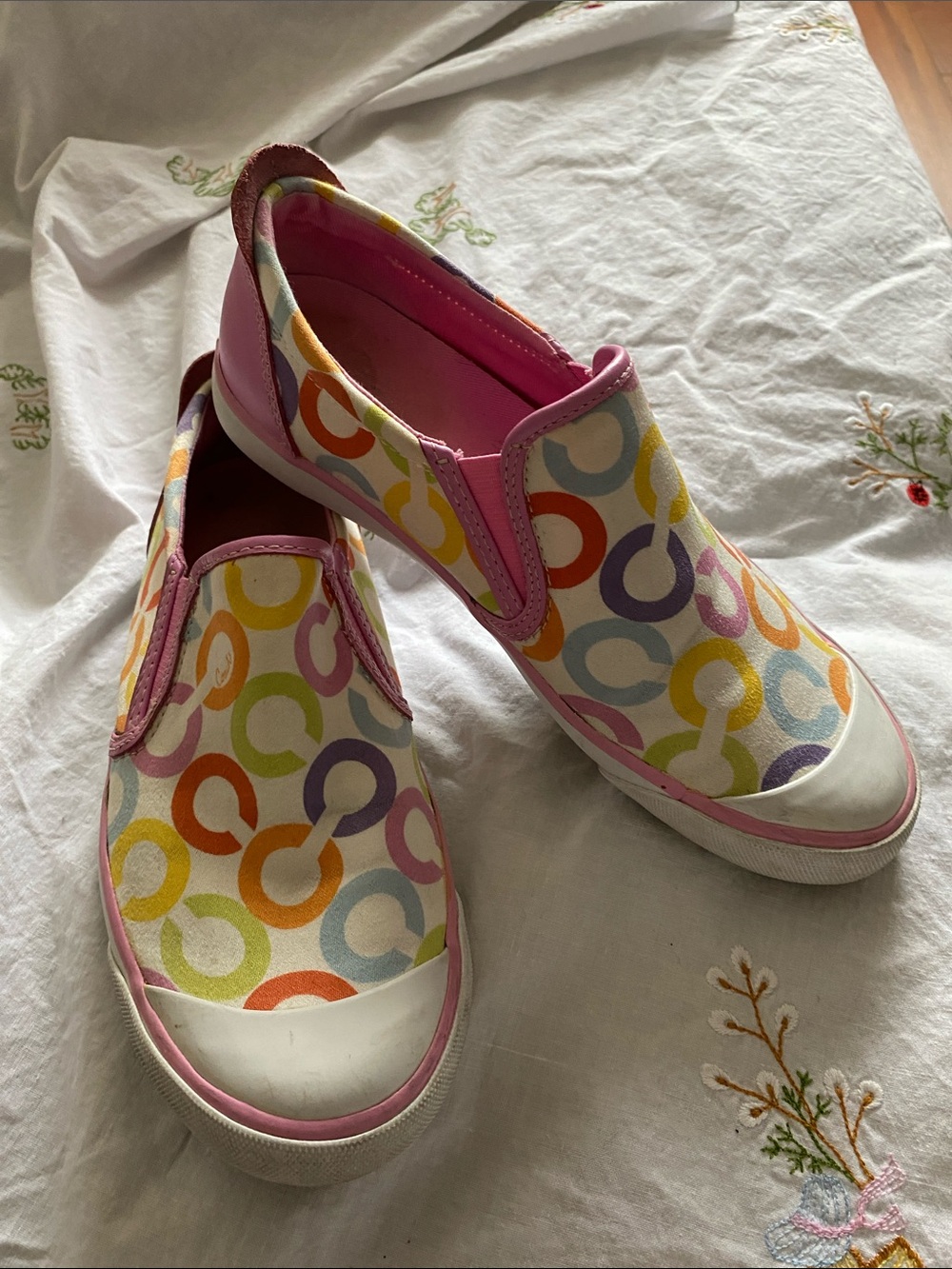 Women’s Coach Slip-On Canvas Sneakers in Multicolor Circle Print size 7